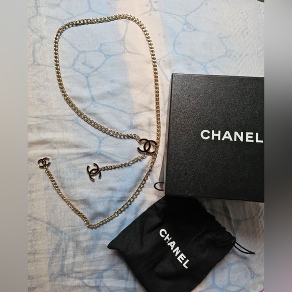 CHANEL Gold Logo Chain Necklace - Picture 1 of 8